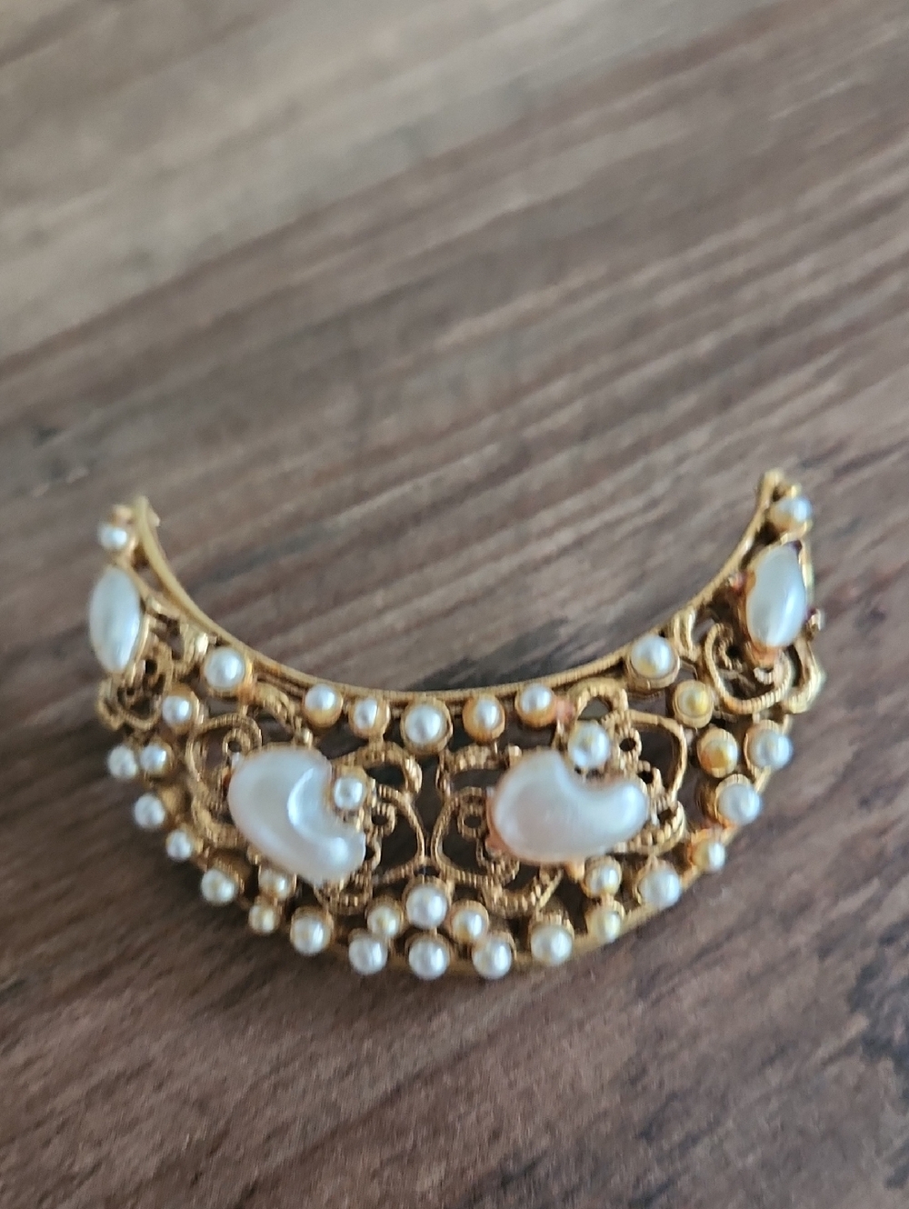 Vintage FLORENZA Gold Tone Pearl Crescent Brooch